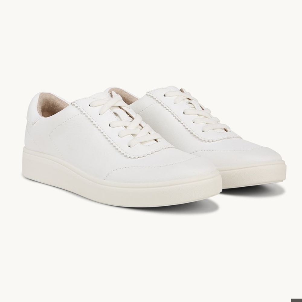 LifeStride white comfort sneakers